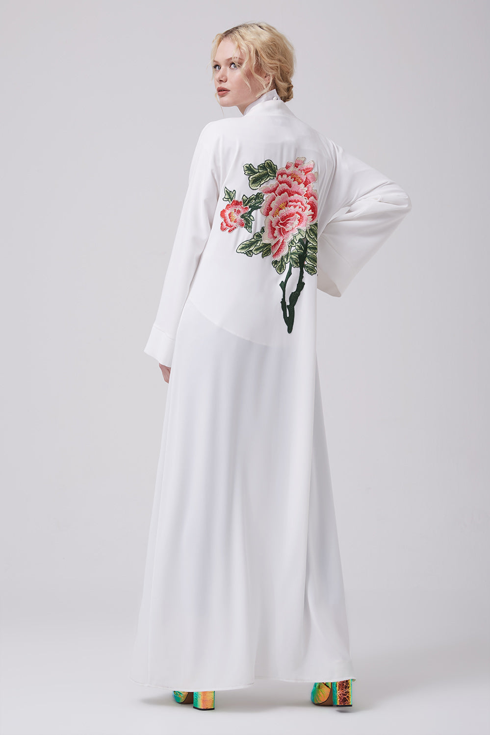 Feradje White Open Front Abaya with Back Flowers in Crepe